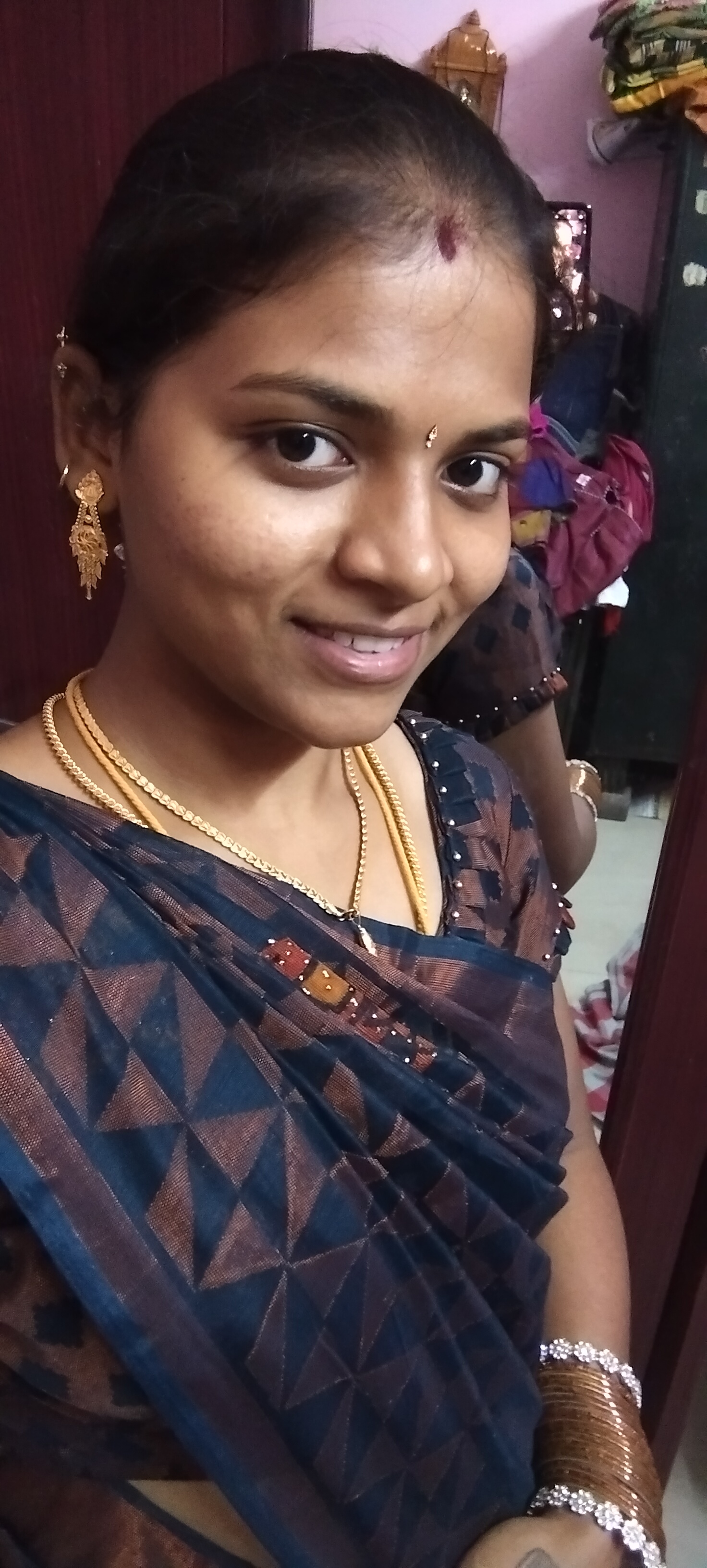 Mahalakshmi  Muthu - Mehandhi artist
