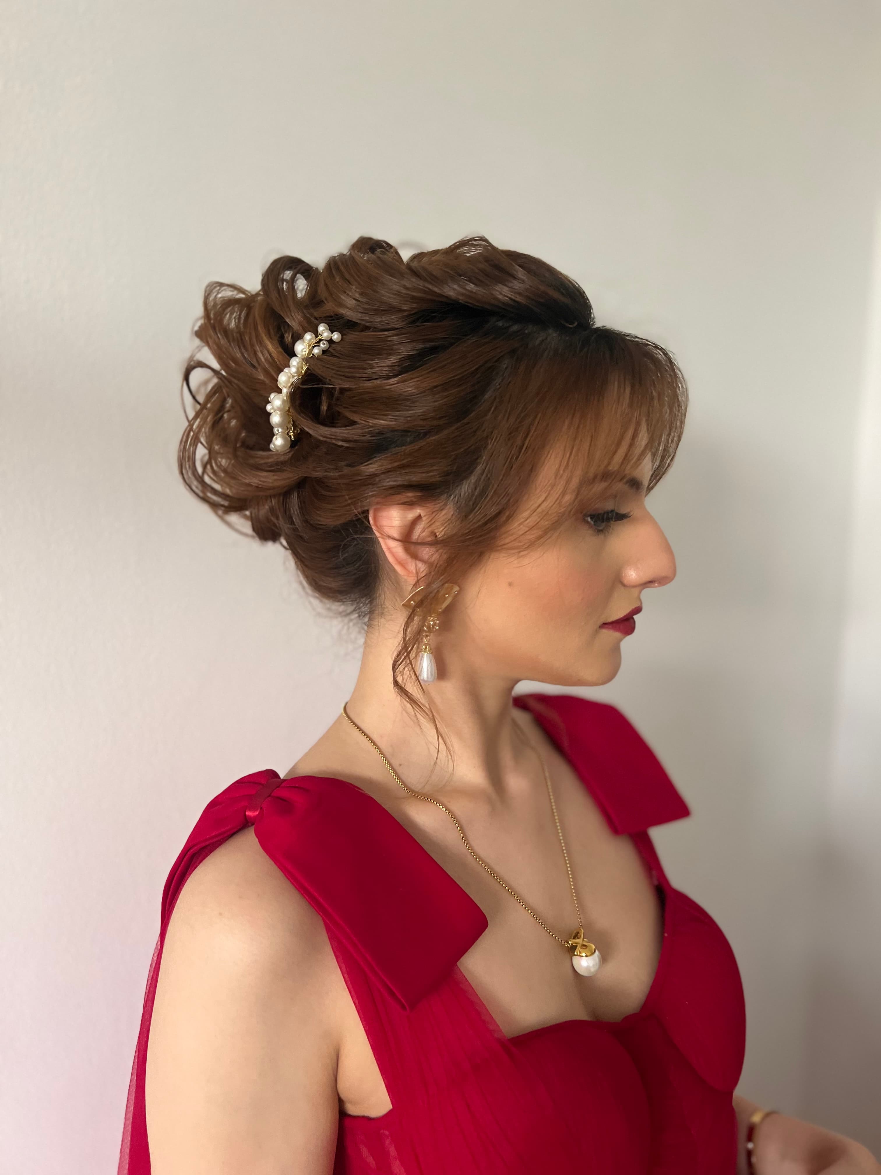Luxury Makeup, Hair Styling, and Sari Draping Services