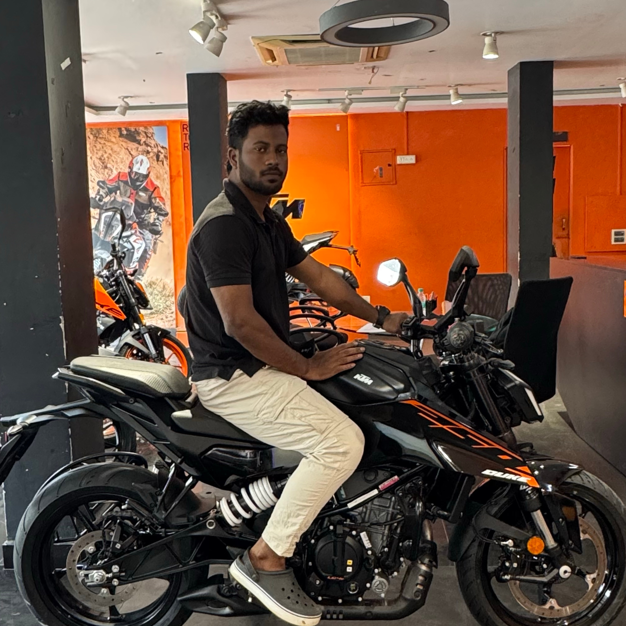 Bharanidharan - ui/ux-designer